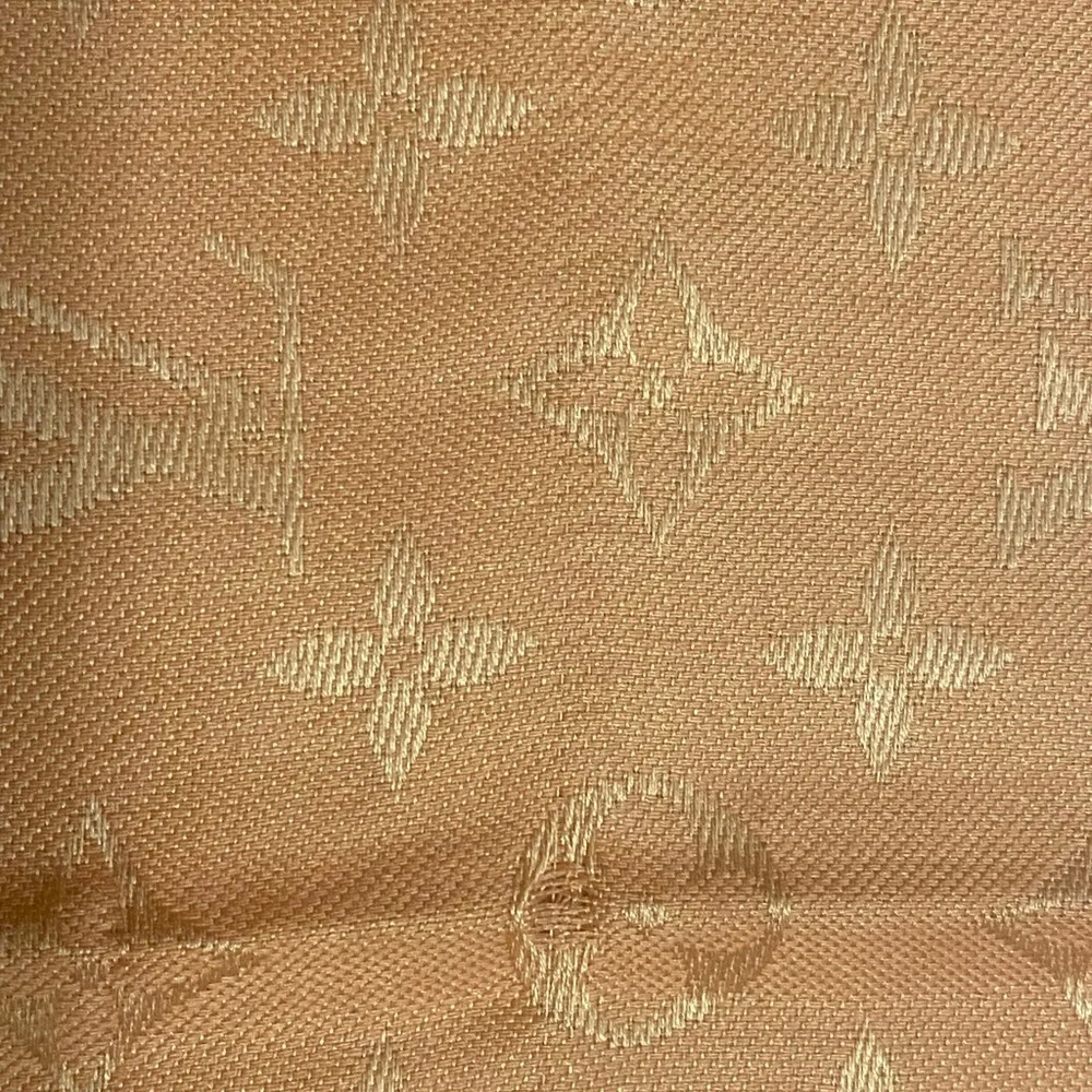 Authentic NWOT Louis Vuitton Monogram Apricot Shawl / Scarf - Picture 5 of 9